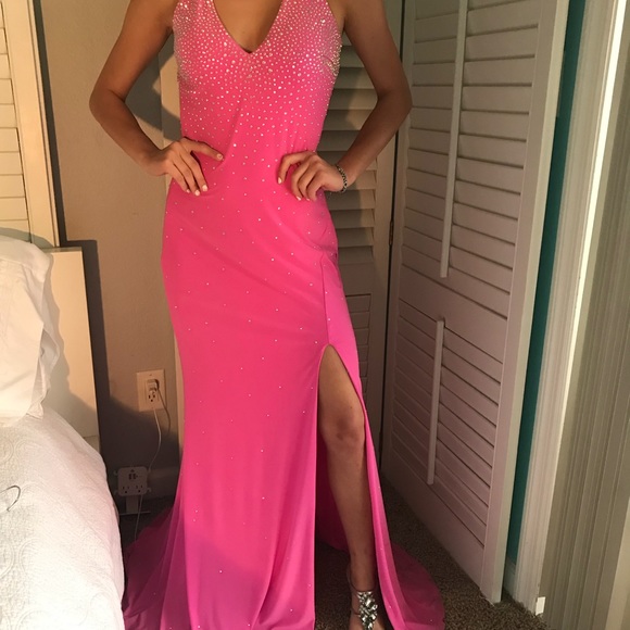 Pretty in Pink Prom Dress - Picture 1 of 4